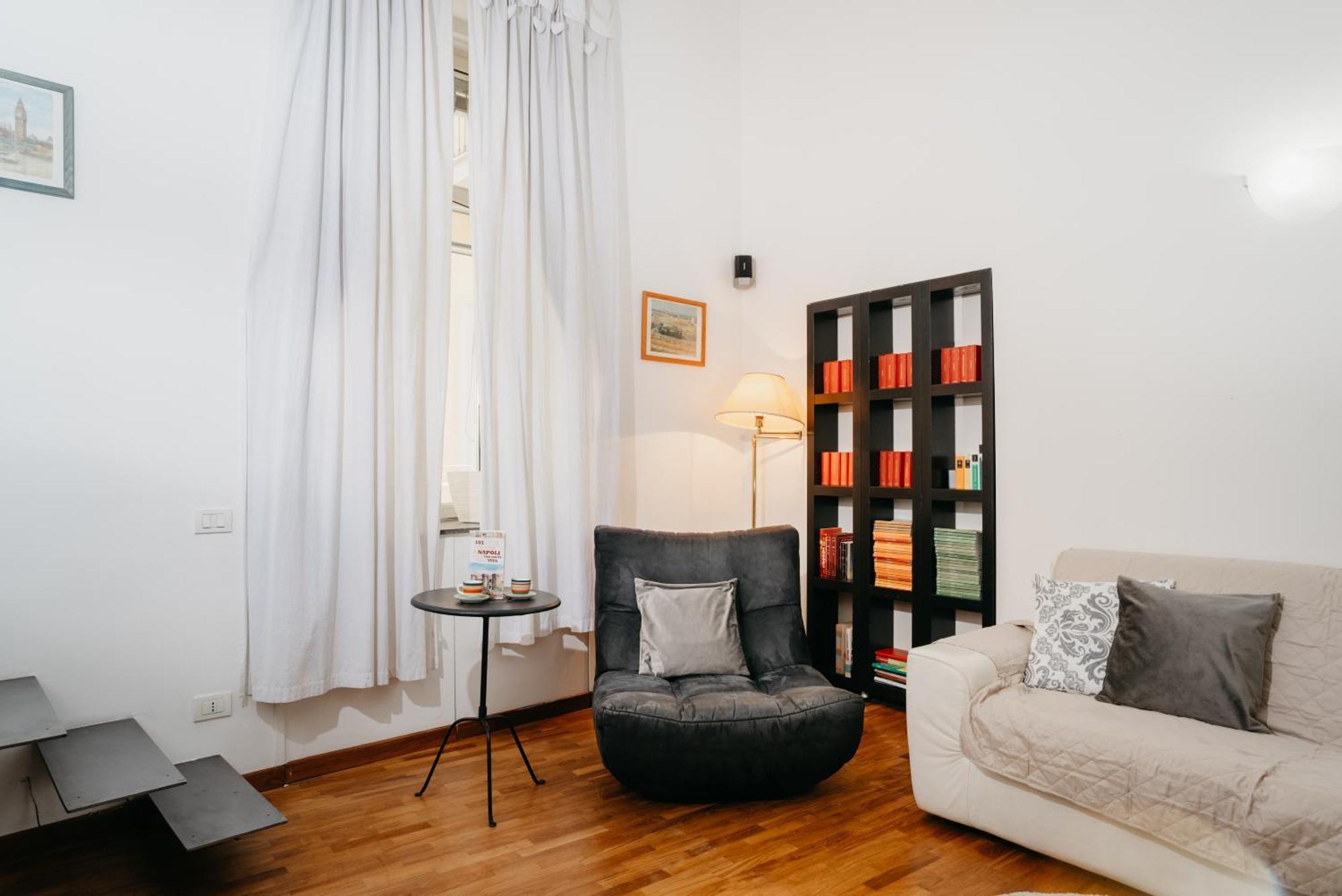 La Casa Dell' Avvocato - Centro Appartement Napels Buitenkant foto